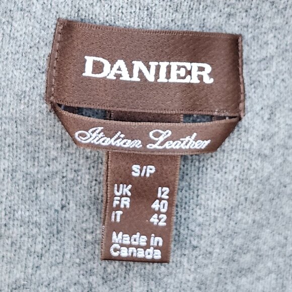 BEAUTIFUL Danier Leather Moto Style Wrap Toggle Coat Women's Size Small BROWN - Picture 4 of 6